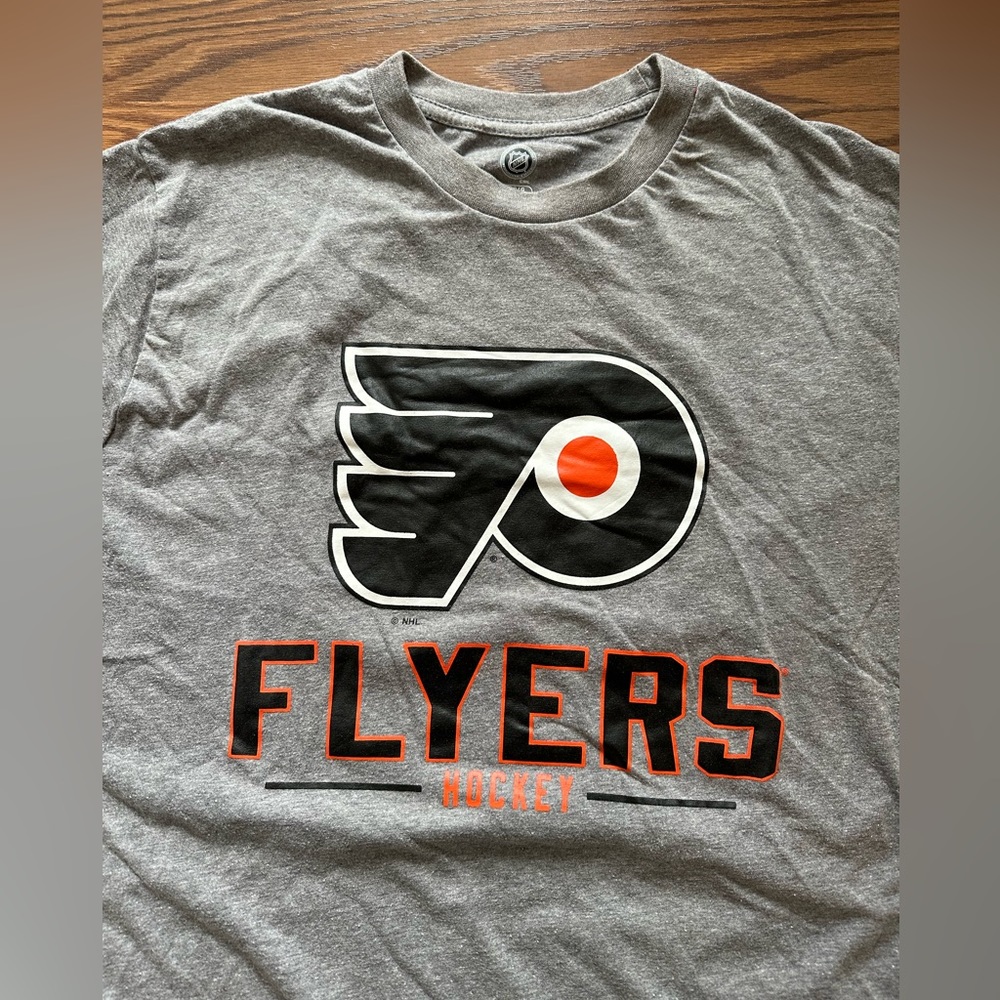 Philadelphia Flyers Hockey NHL t-shirt Gray Size L